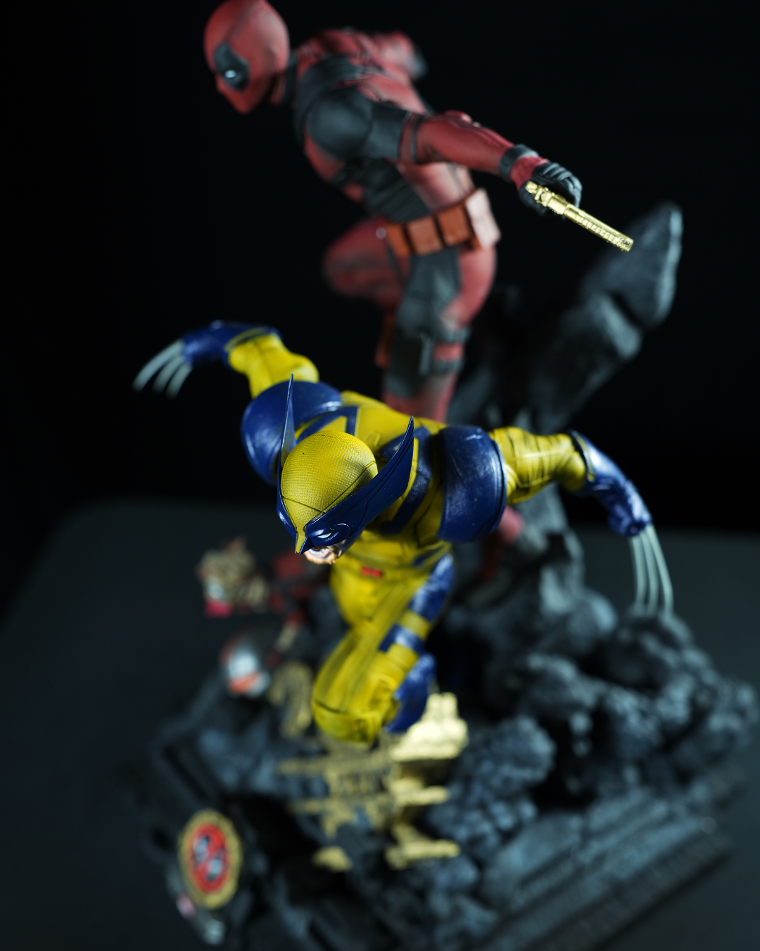 Deadpool & Wolverine Diorama
